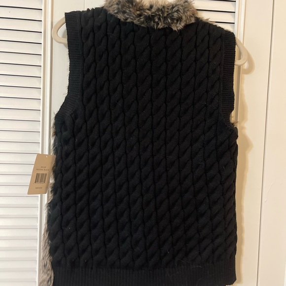 Classy - Picture 2 of 4